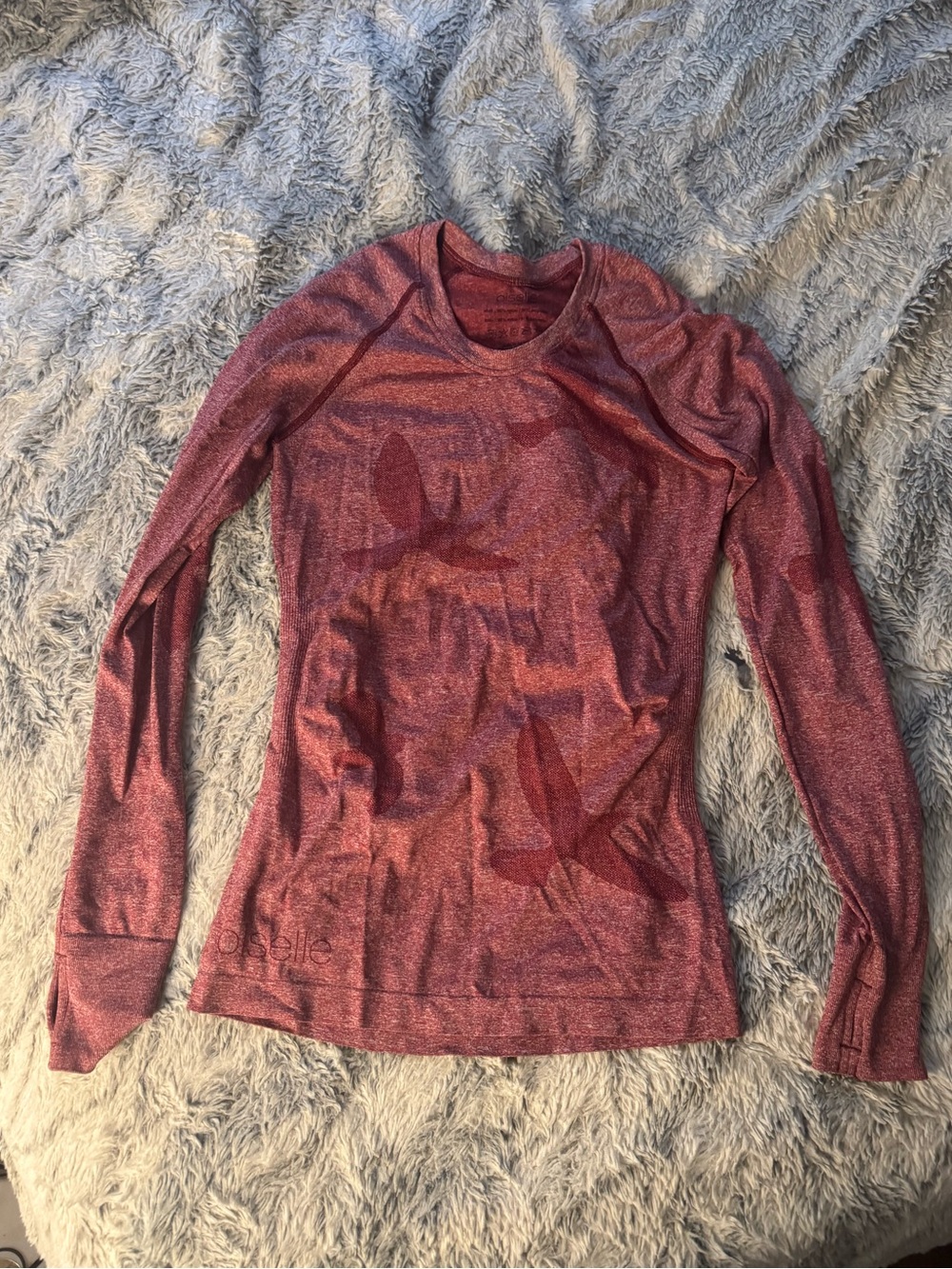 oiselle Women's Long-Sleeve Heathered Maroon Active Tee